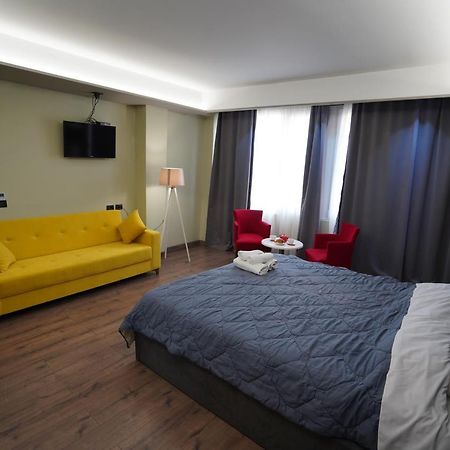 Driti Hotel Tirana Albania Ngoại thất bức ảnh