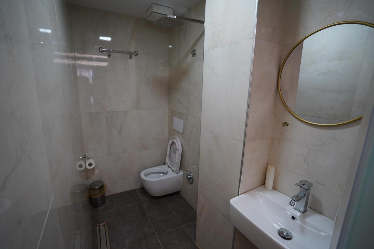 Driti Hotel Tirana Albania Ngoại thất bức ảnh