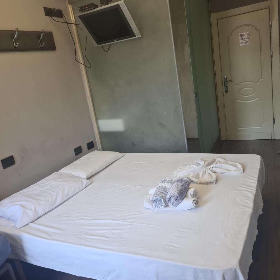 Driti Hotel Tirana Albania Ngoại thất bức ảnh
