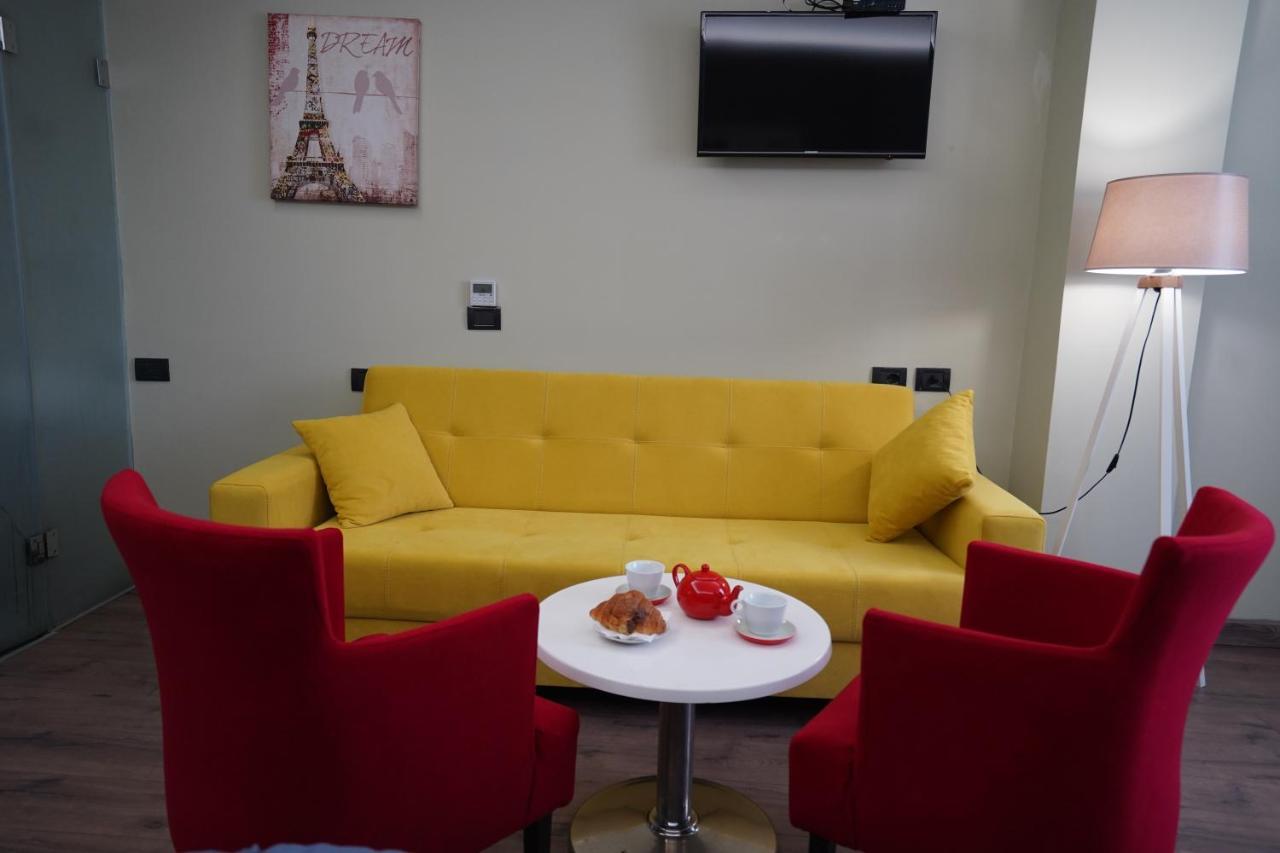 Driti Hotel Tirana Albania Ngoại thất bức ảnh